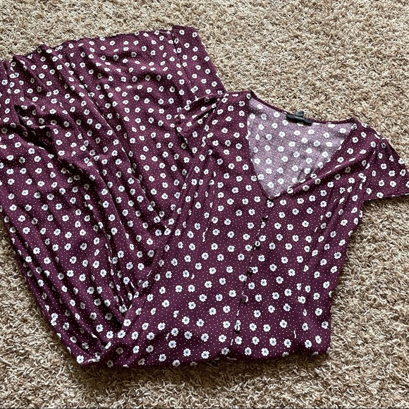 Forever 21 button floral dress - Picture 1 of 5